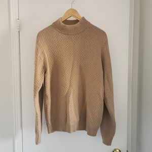 Uniqlo beige sweater